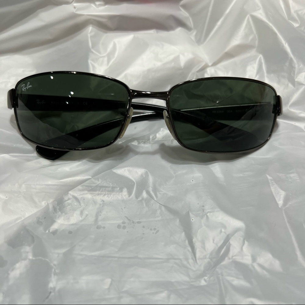Ray Ban sunglasses RB3364